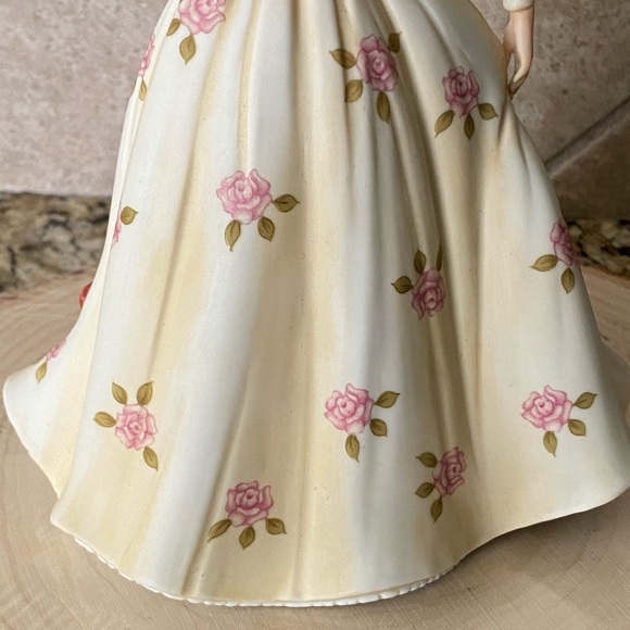 LENOX FIRST WALTZ Lady Collectable Porcelain Sculpture Figurine Vintage Retired - Picture 10 of 15